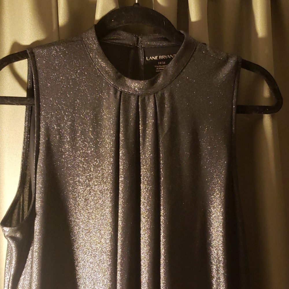 Sleeveless blouse